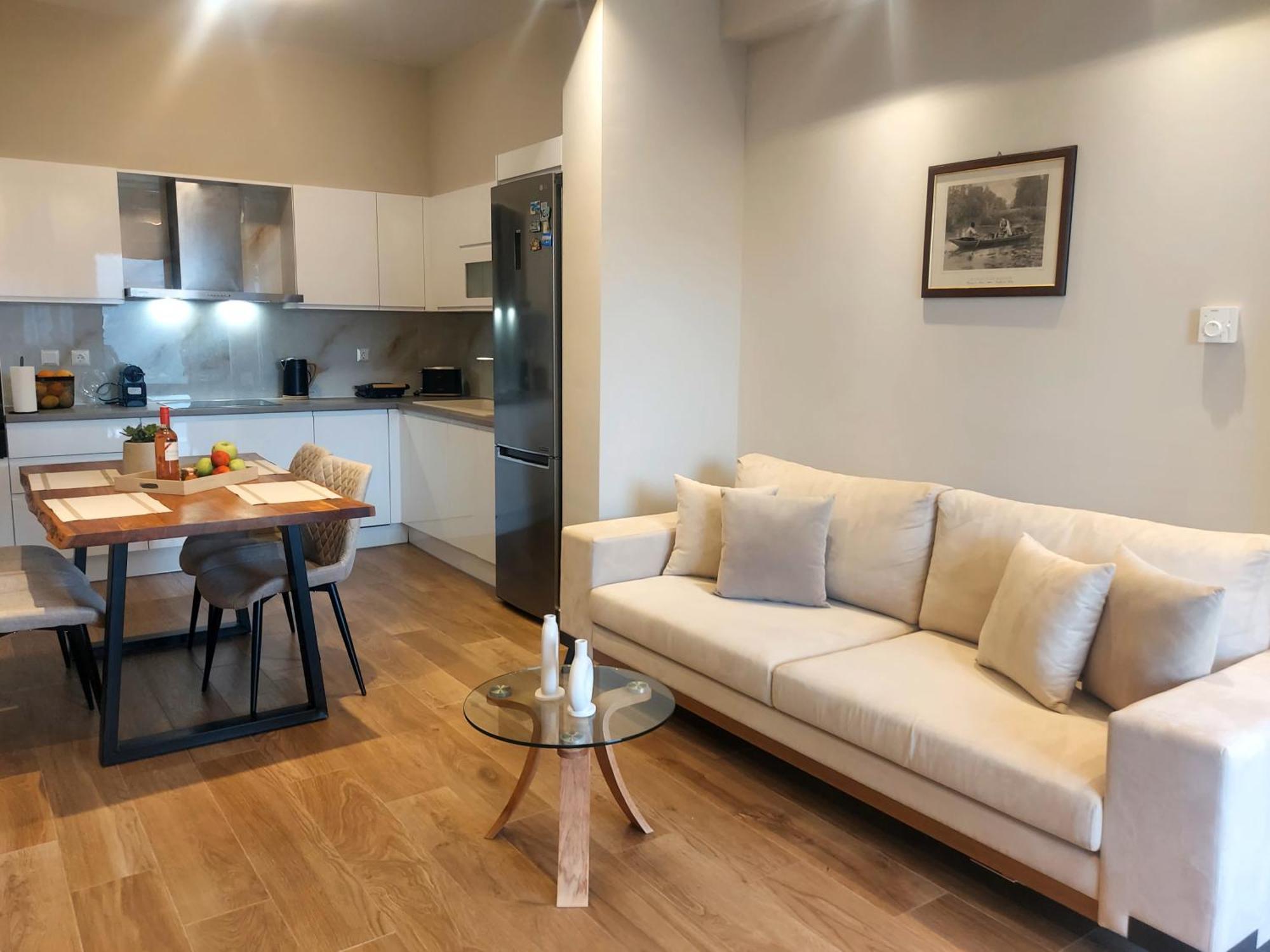 Adelinas' Apartment Аргостолион Екстериор снимка