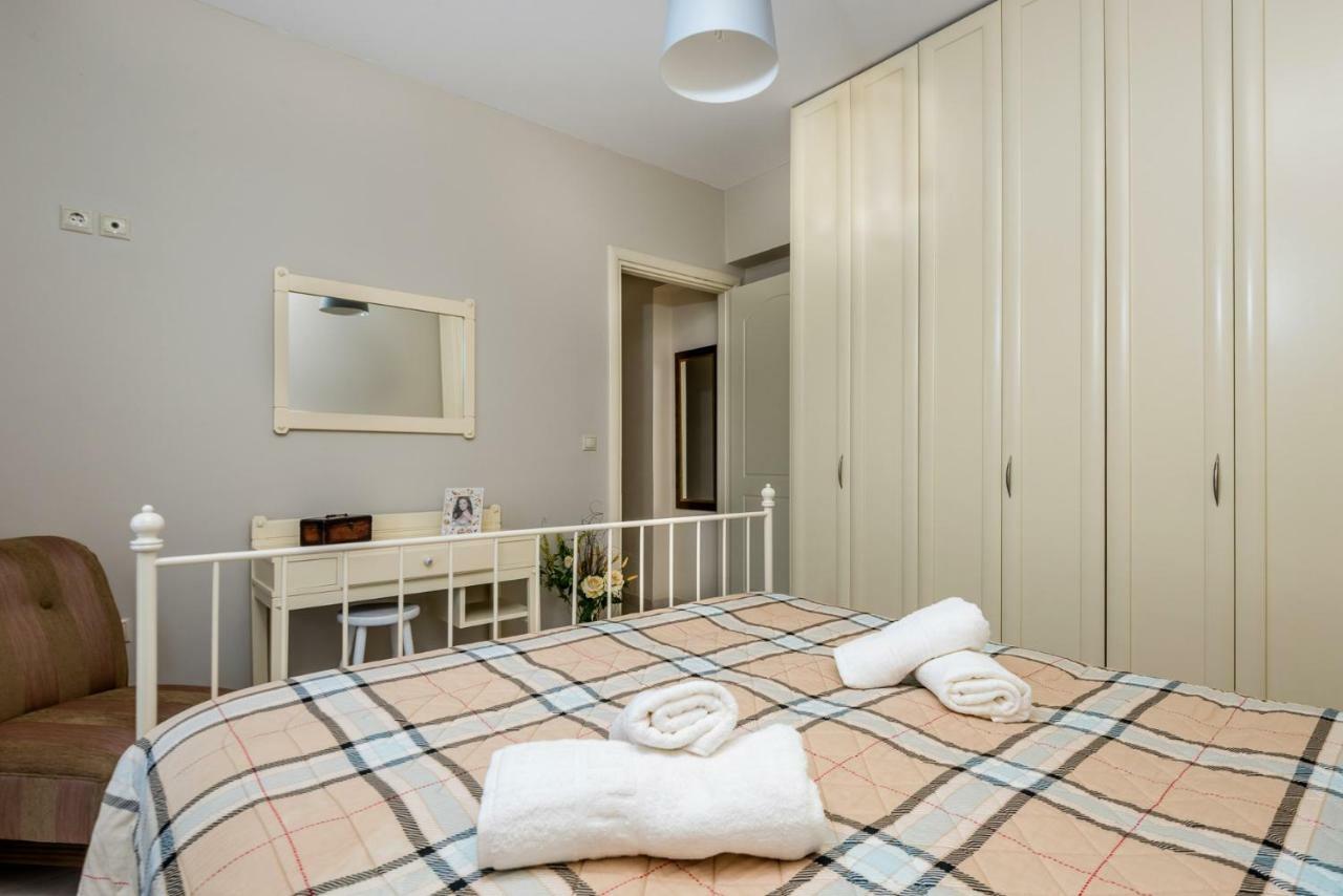 Adelinas' Apartment Аргостолион Екстериор снимка